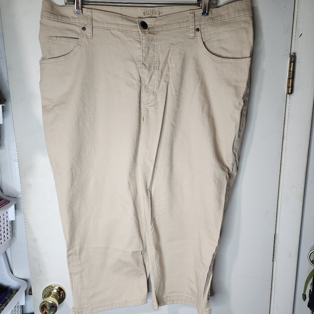 Riders By Lee Khaki Denim Capri Plus Fit like 18w